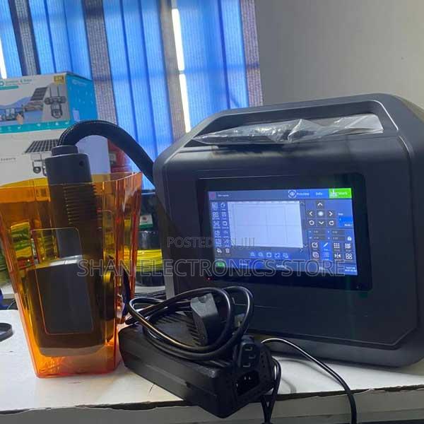 Class 4,0.874 Mw 30w Portable Handheld Laser Marking Machine 100mm - main view