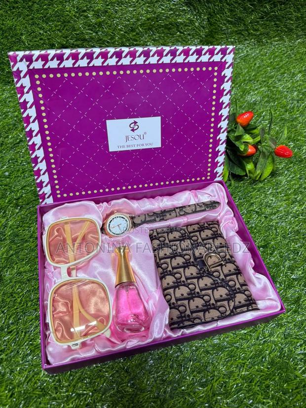 Ladies Valentine Gift Set