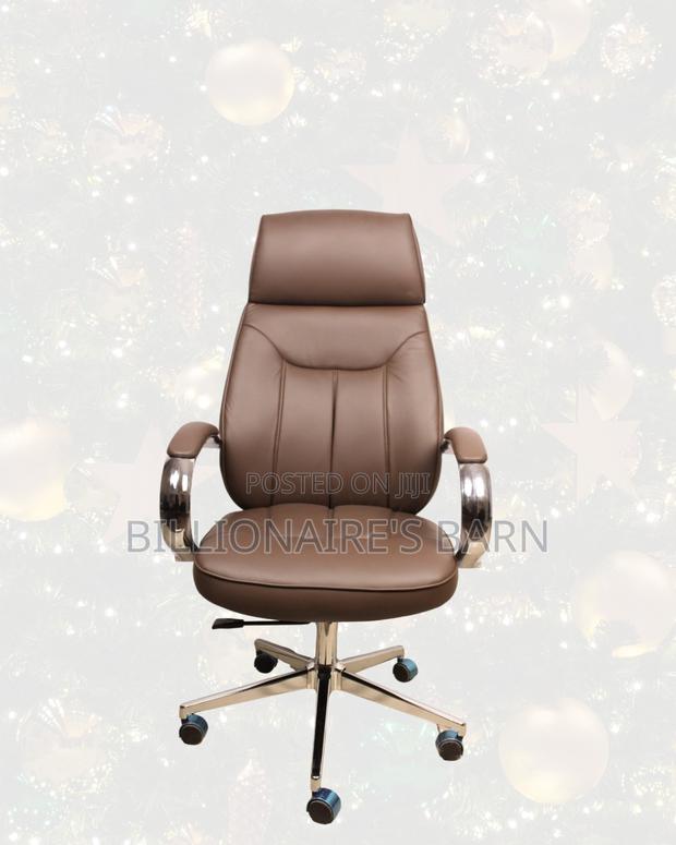 Executive Leather Chair • Stable Base, Premium Leather Finish