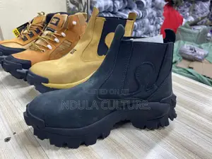 Cat High Cut Boot