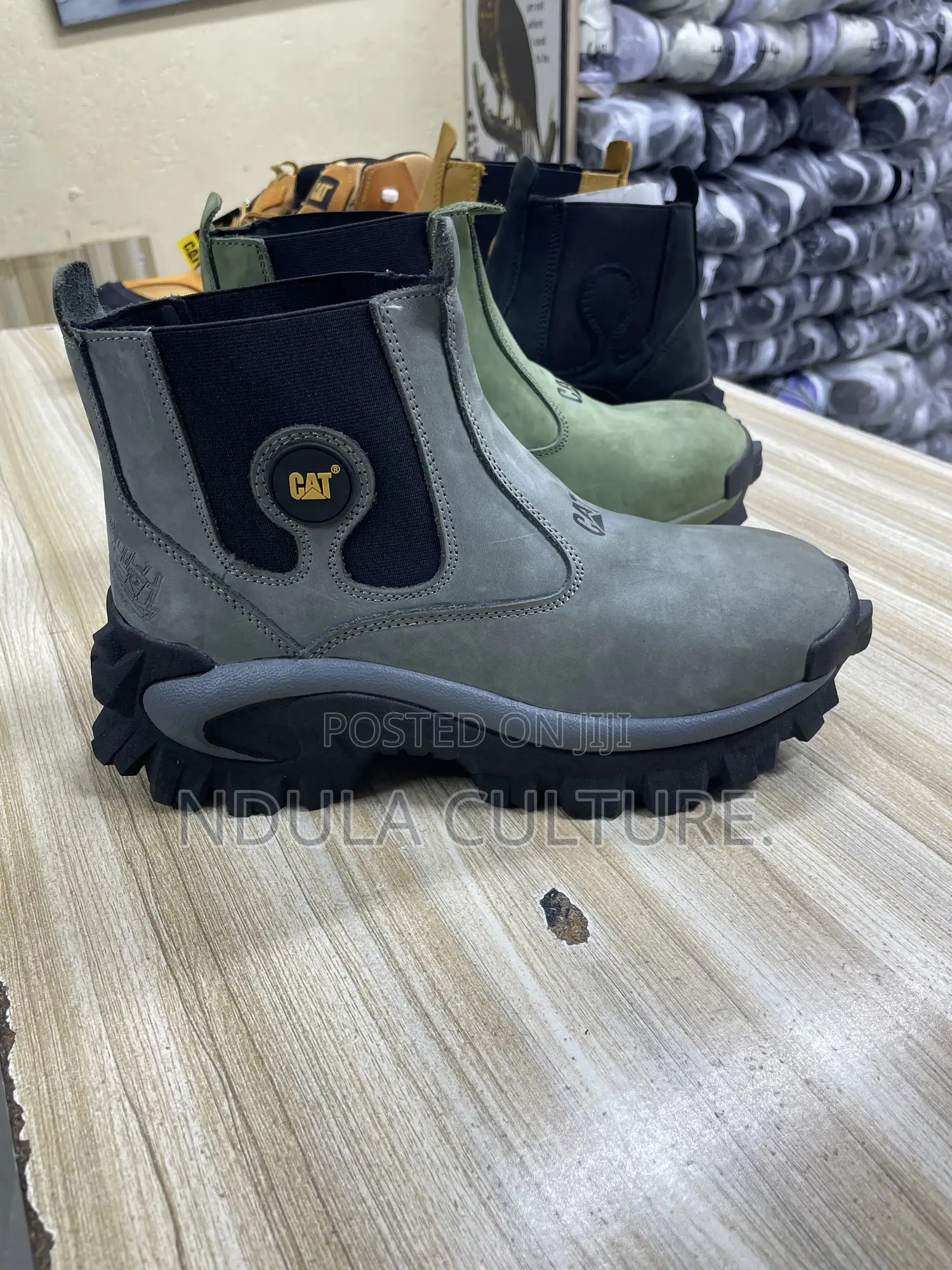 Cat High Cut Boot