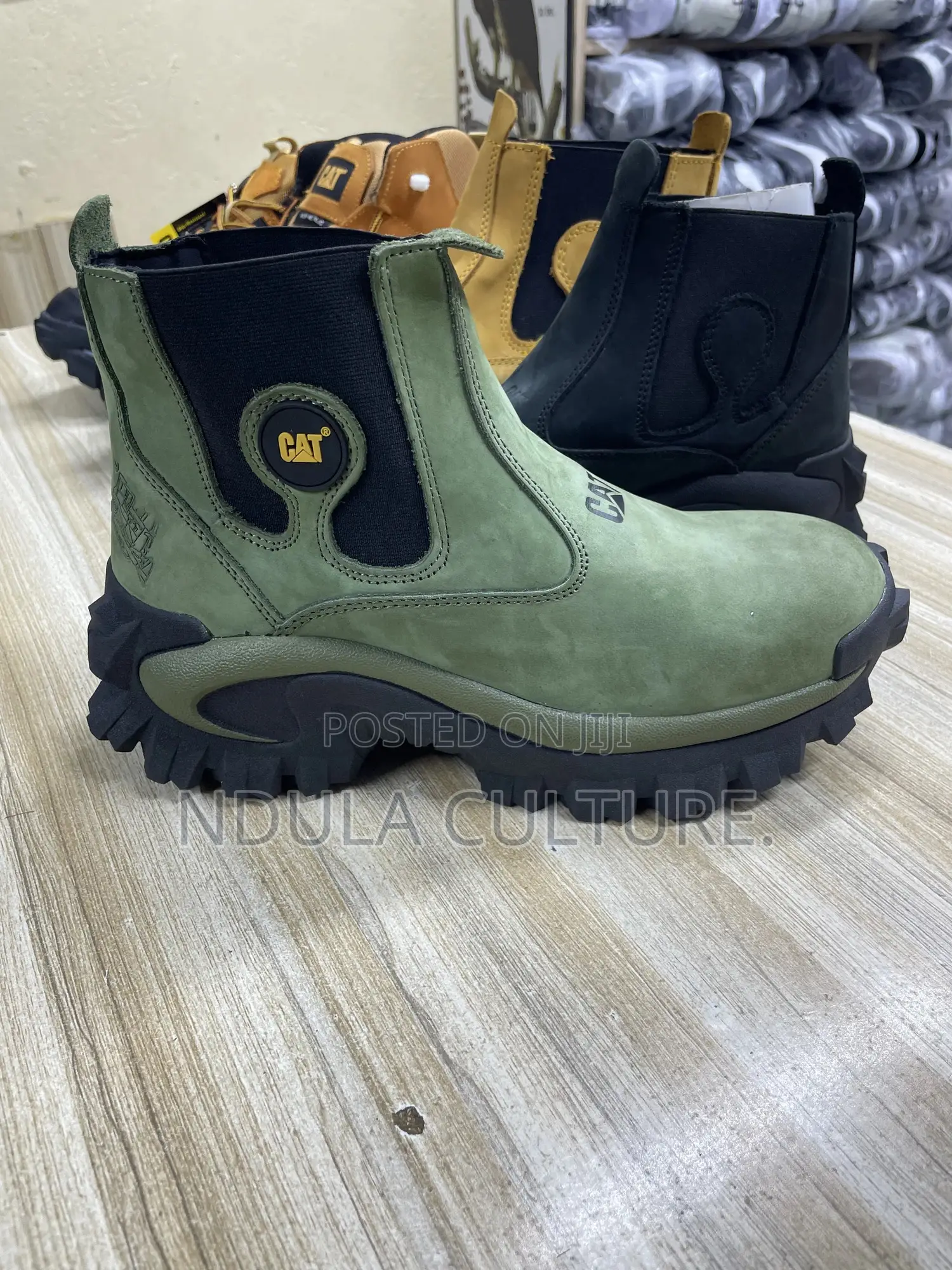 Cat High Cut Boot