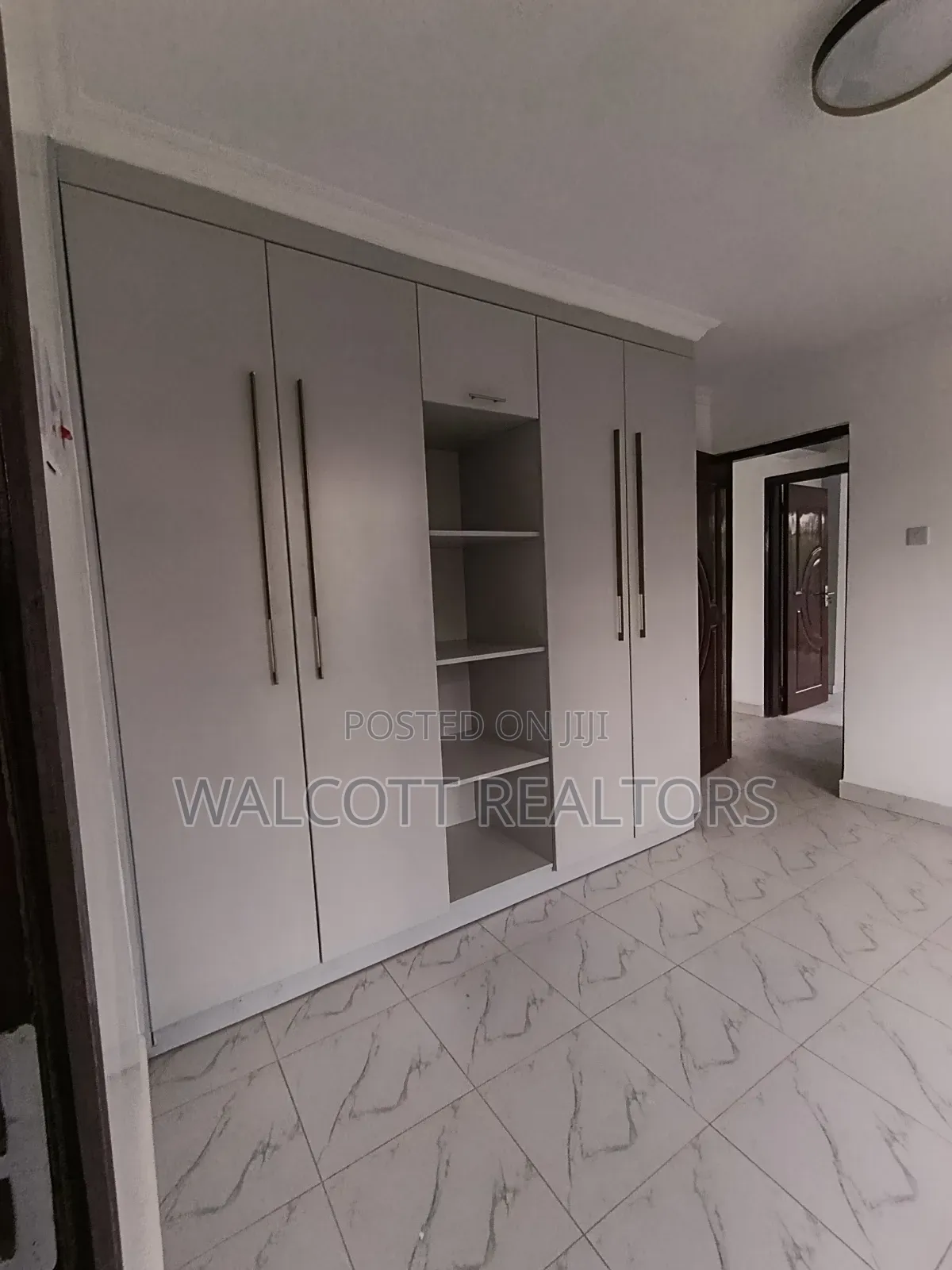 4bdrm Villa in Kinoo for rent
