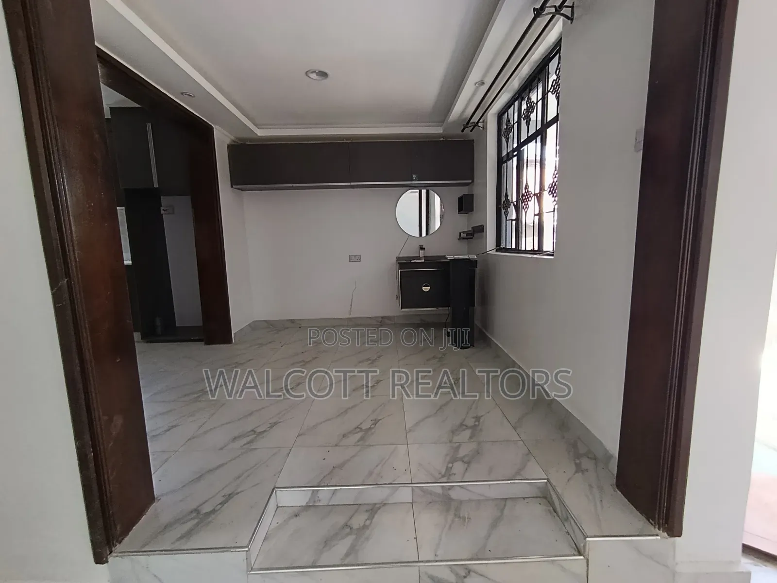 4bdrm Villa in Kinoo for rent