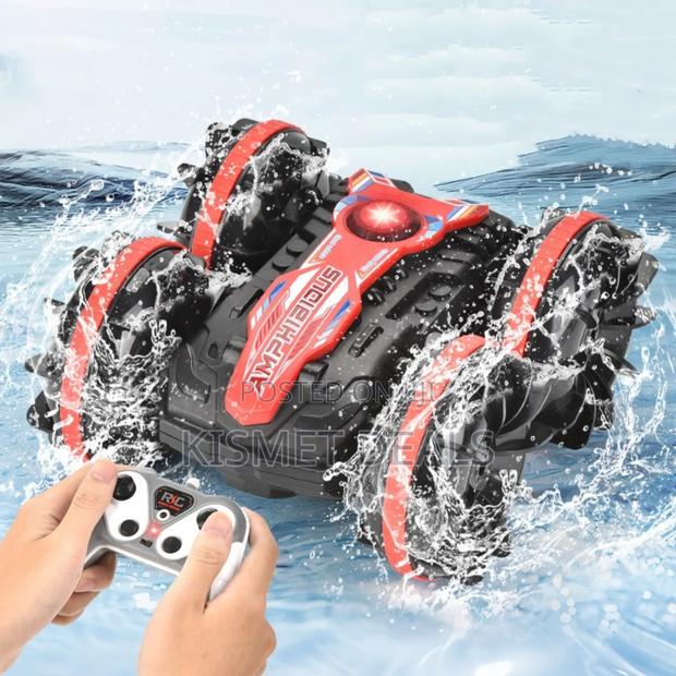 Amphibious Stunt Car - thumbnail 3