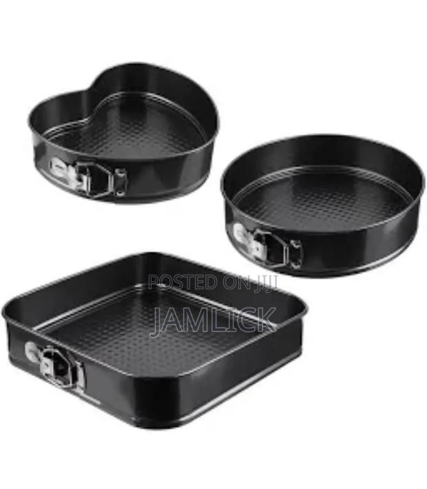 3-Piece Assorted Shape Baking Tin Set –Jf - thumbnail 2