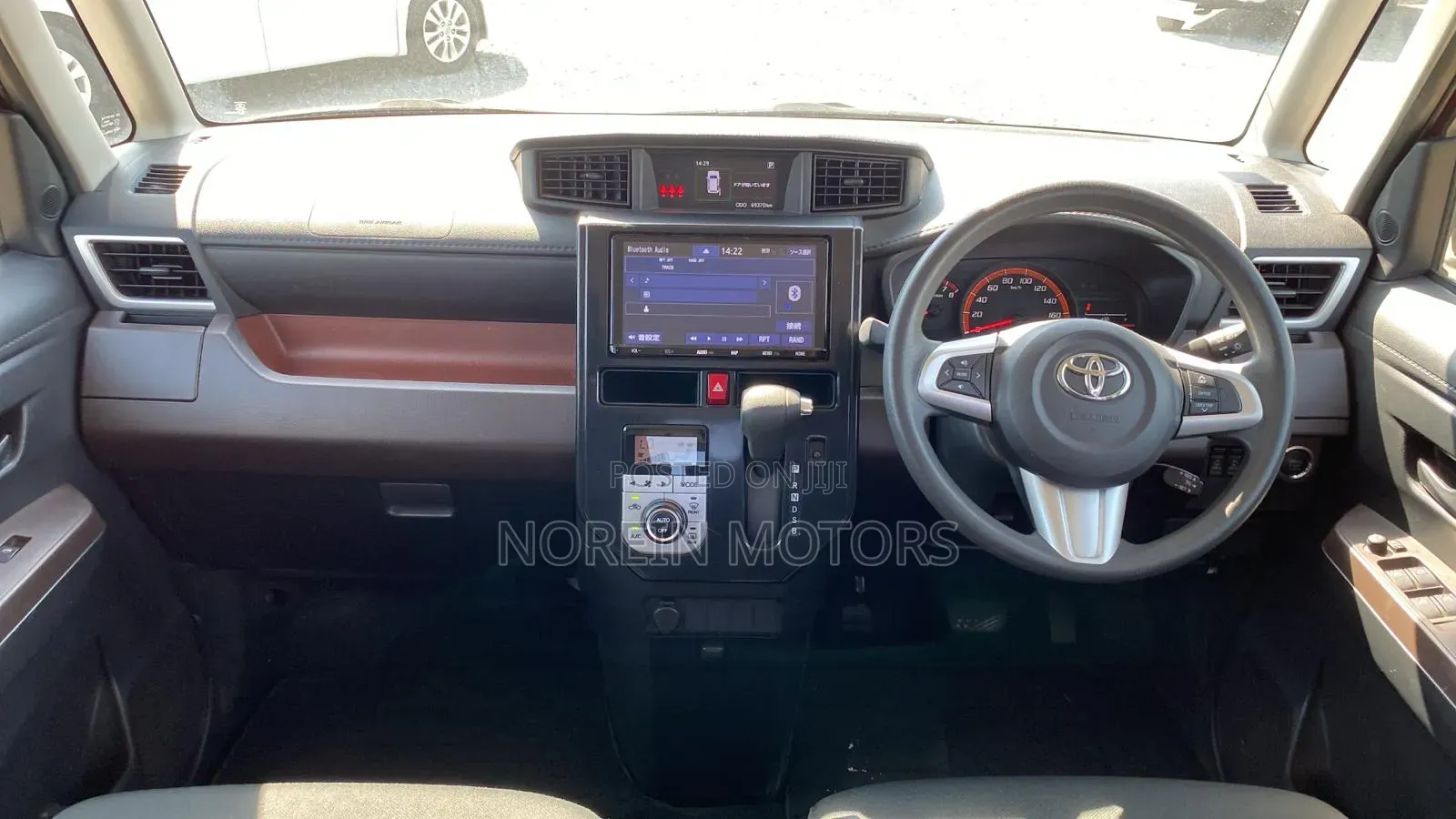 Toyota Roomy 2019 Red