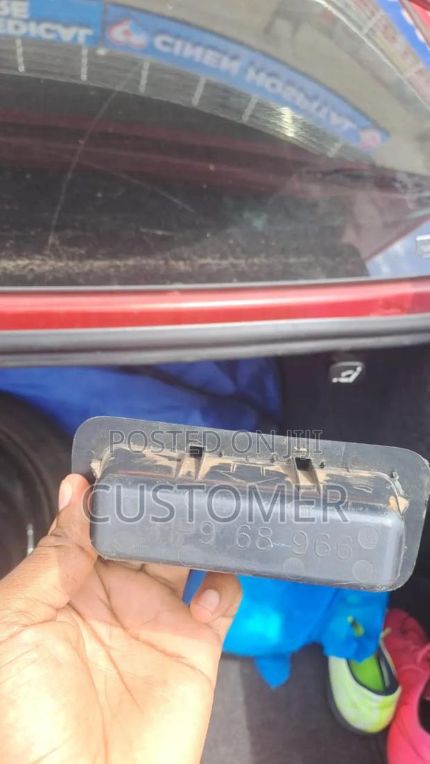 Mazda Boot Door Pull Pocket (Ghp9-68-966) - thumbnail 2