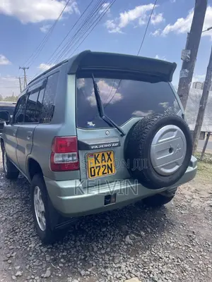 Mitsubishi Pajero IO 1999 Green