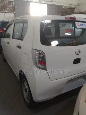 Daihatsu Mira 2017 White