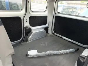Nissan NV200 SV 2018 Silver