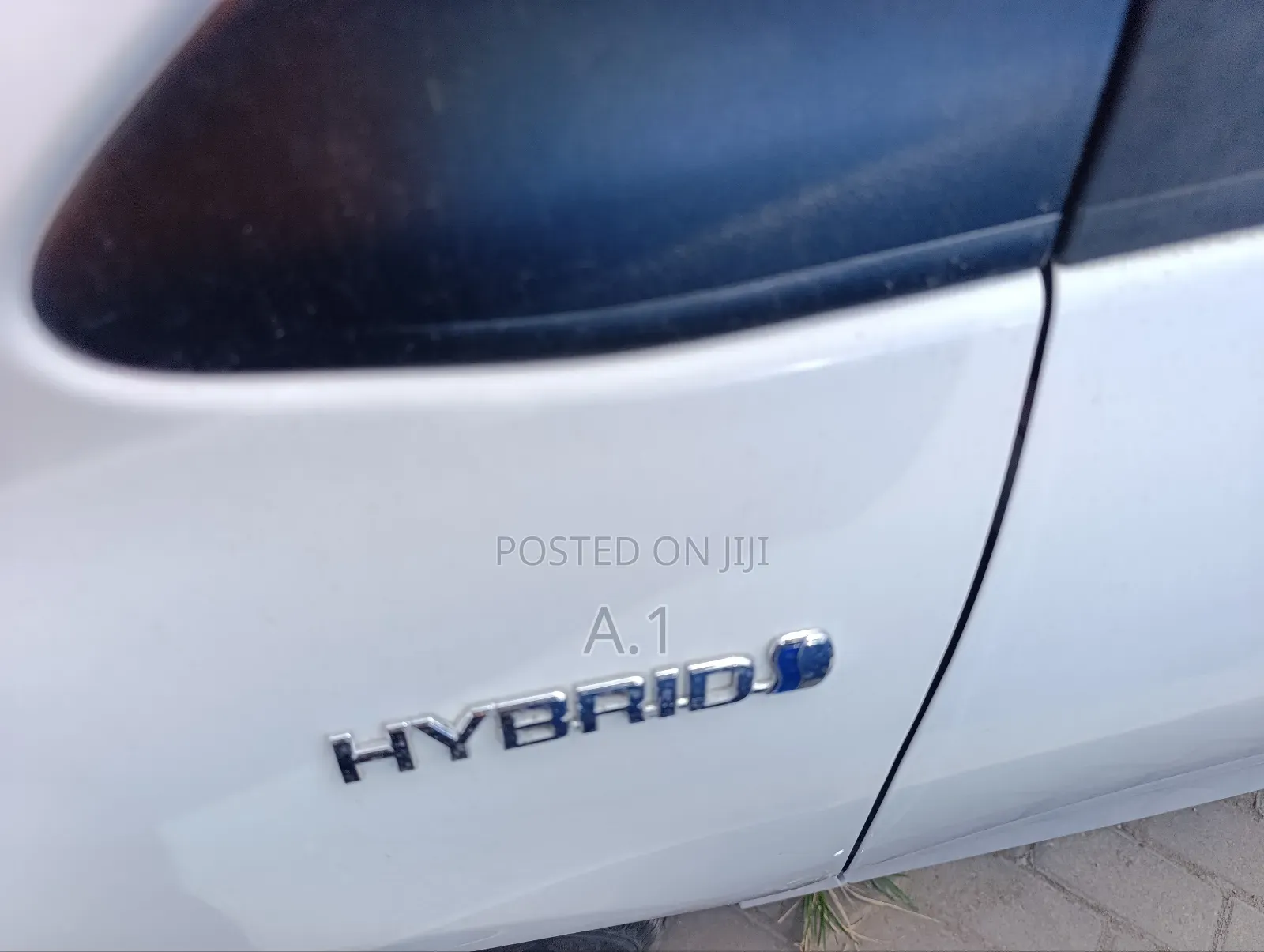 Toyota Vitz 1.5 FWD Hybrid 5dr 2019 White