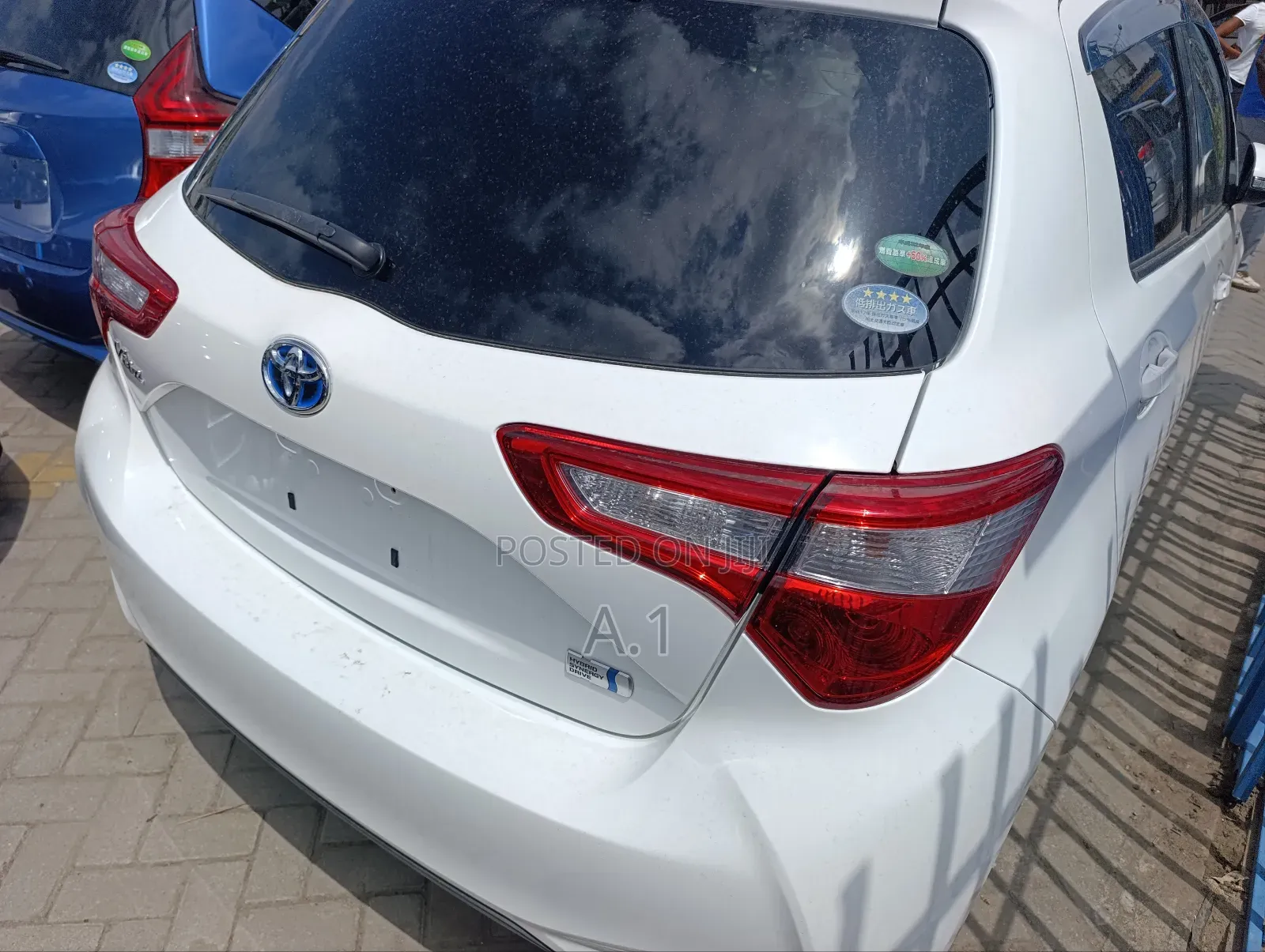 Toyota Vitz 1.5 FWD Hybrid 5dr 2019 White