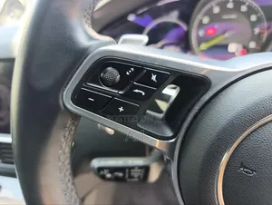 Porsche Cayenne Base AWD 2020 White
