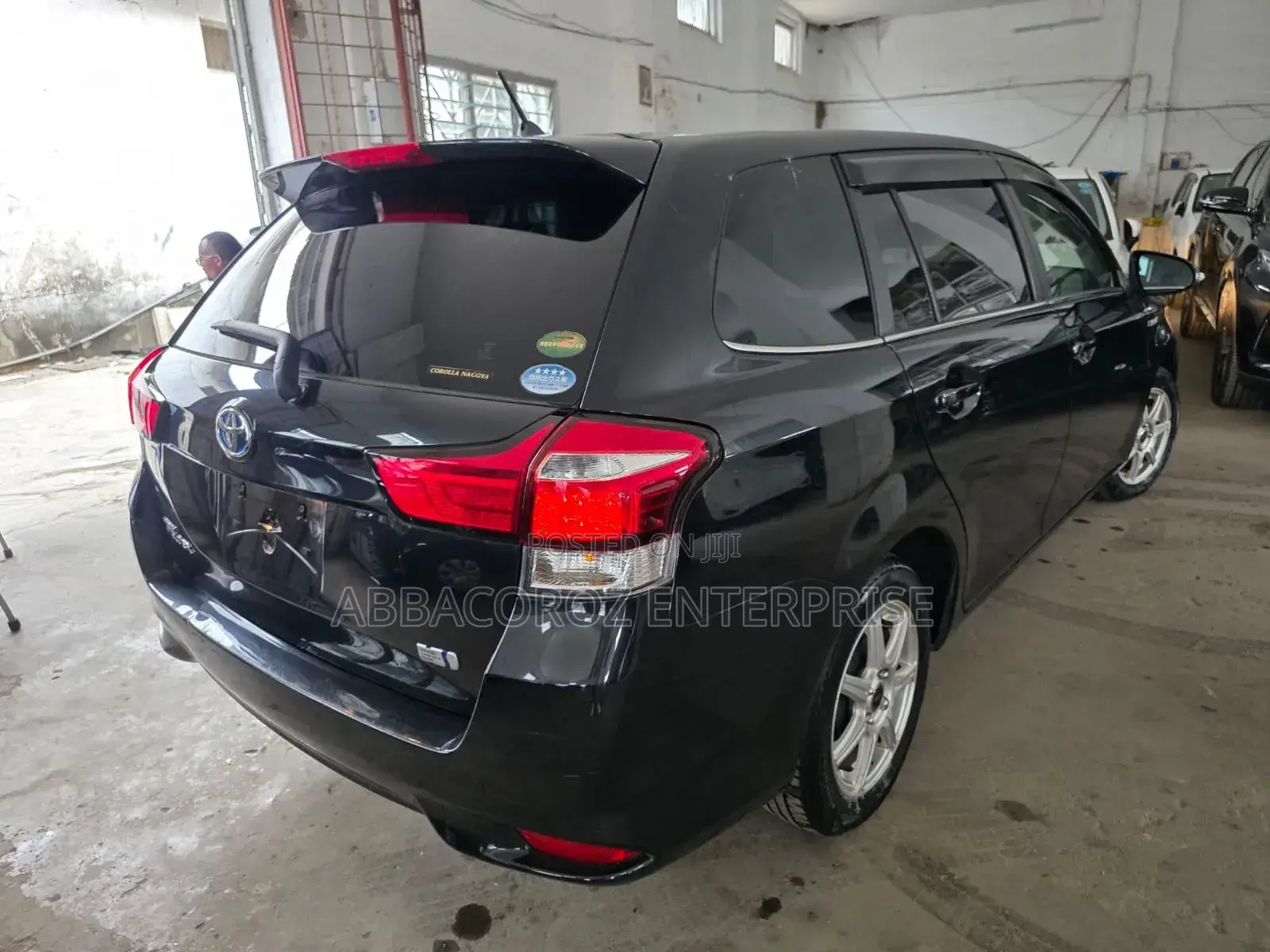 Toyota Corolla Fielder 1.5 Hybrid FWD 2018 Black