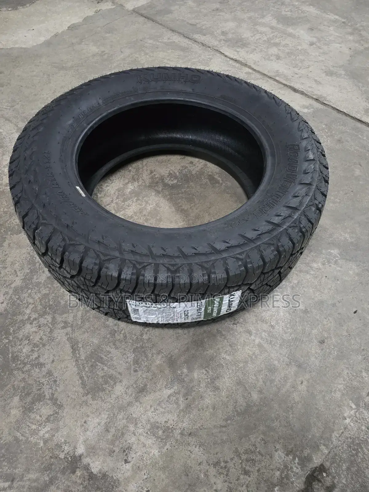 255 /60 R18 Khumo Tyres (All Terrain)