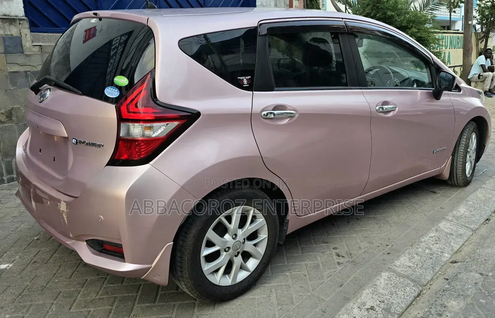 Nissan Note 1.2 Hybrid 2018 Pink