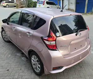 Nissan Note 1.2 Hybrid 2018 Pink