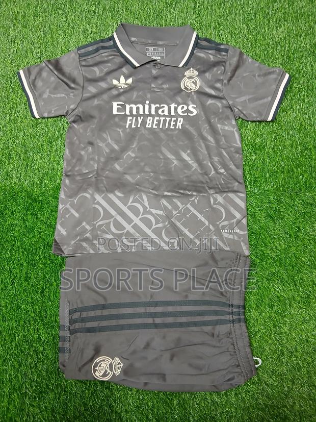 Real Madrid Gray Junior Jersey - main view