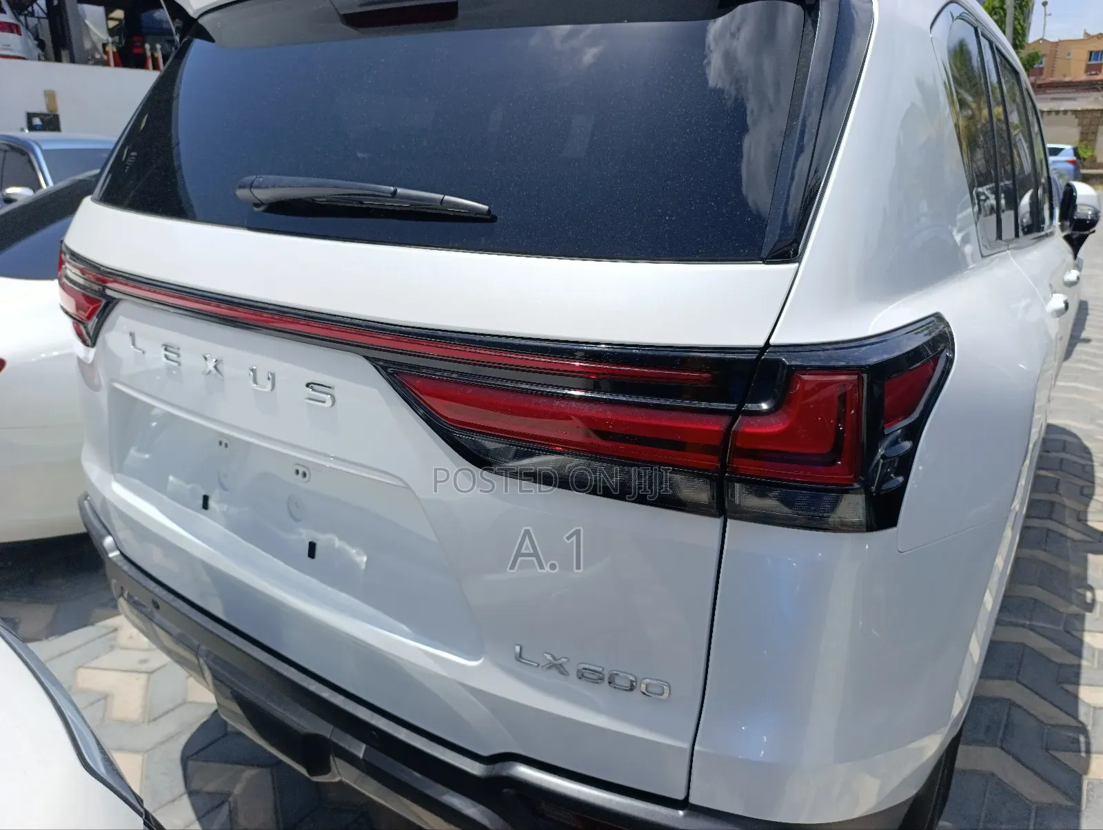 Lexus LX 600 2022 White