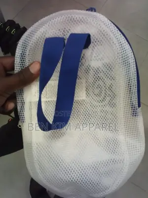 Water Proof Swimming Pouch 3 Litres Keep All Your Gadgets Water Proof
