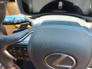 Lexus LX 600 2022 White