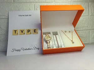Luxury Jewellery Ladies Valentines Gift Set : Watch Bracelet Set