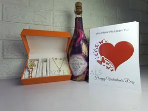 Sparkling Wine Luxury Jewellery Ladies Valentines Gift Set