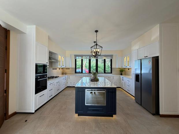 5bdrm Maisonette in Old Runda Plus Dsq for sale - thumbnail 11