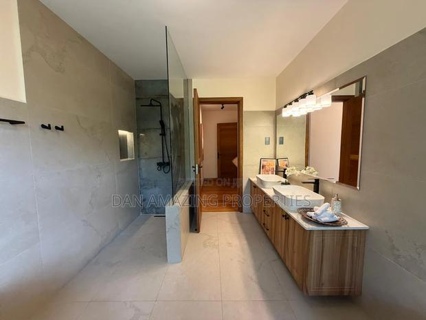 5bdrm Maisonette in Old Runda Plus Dsq for sale - thumbnail 12