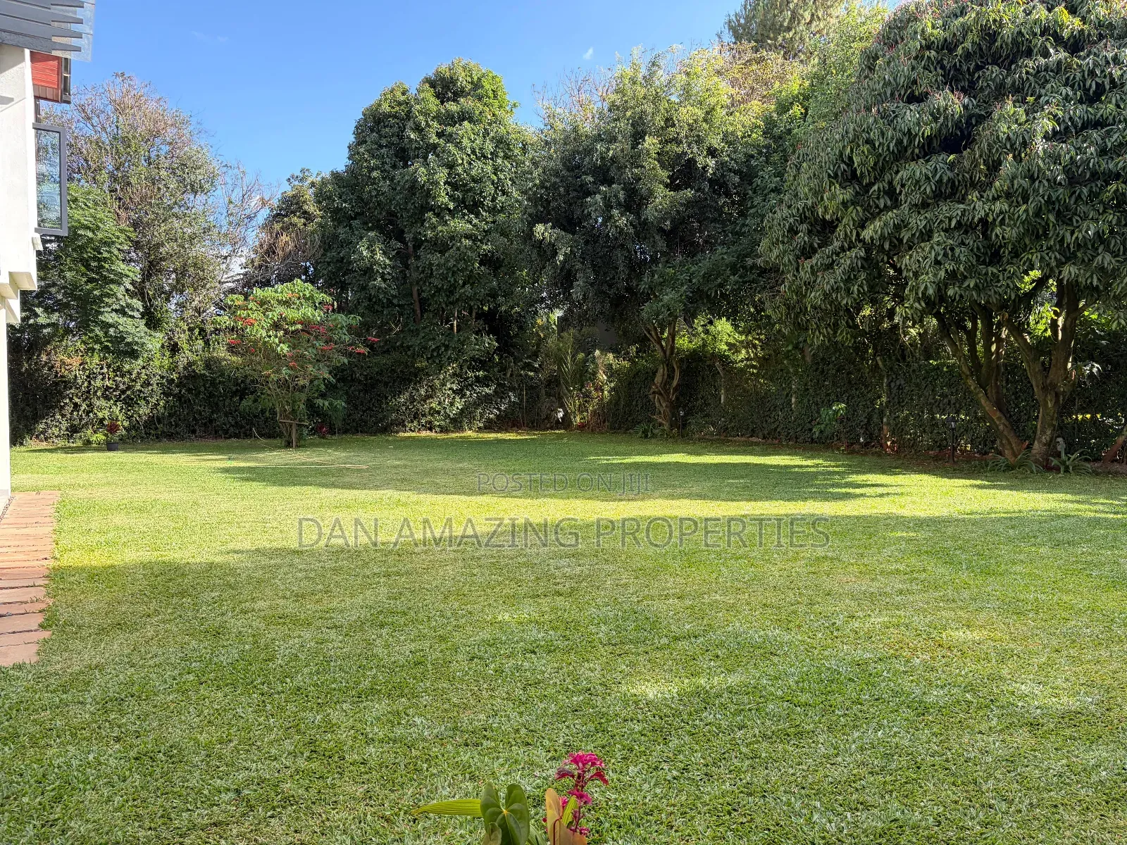 5bdrm Maisonette in Old Runda Plus Dsq for sale