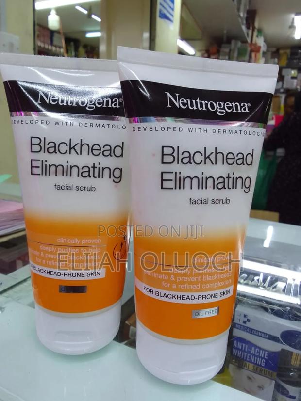 Neutrogena Blackhead Eliminating Facial Scrub. - main view