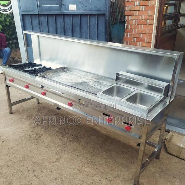 Two Burner, Griddle and Gas Deep Fryer. Combined Cooker - main view