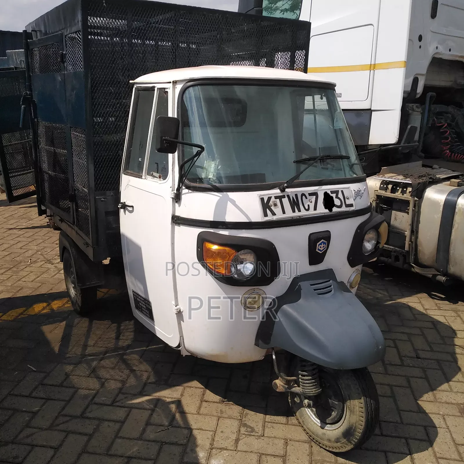 Piaggio 2023 White