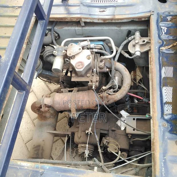 Piaggio 2023 White - thumbnail 6