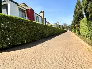 4bdrm Townhouse/Terrace in Garden Estate, Ridgeways for sale