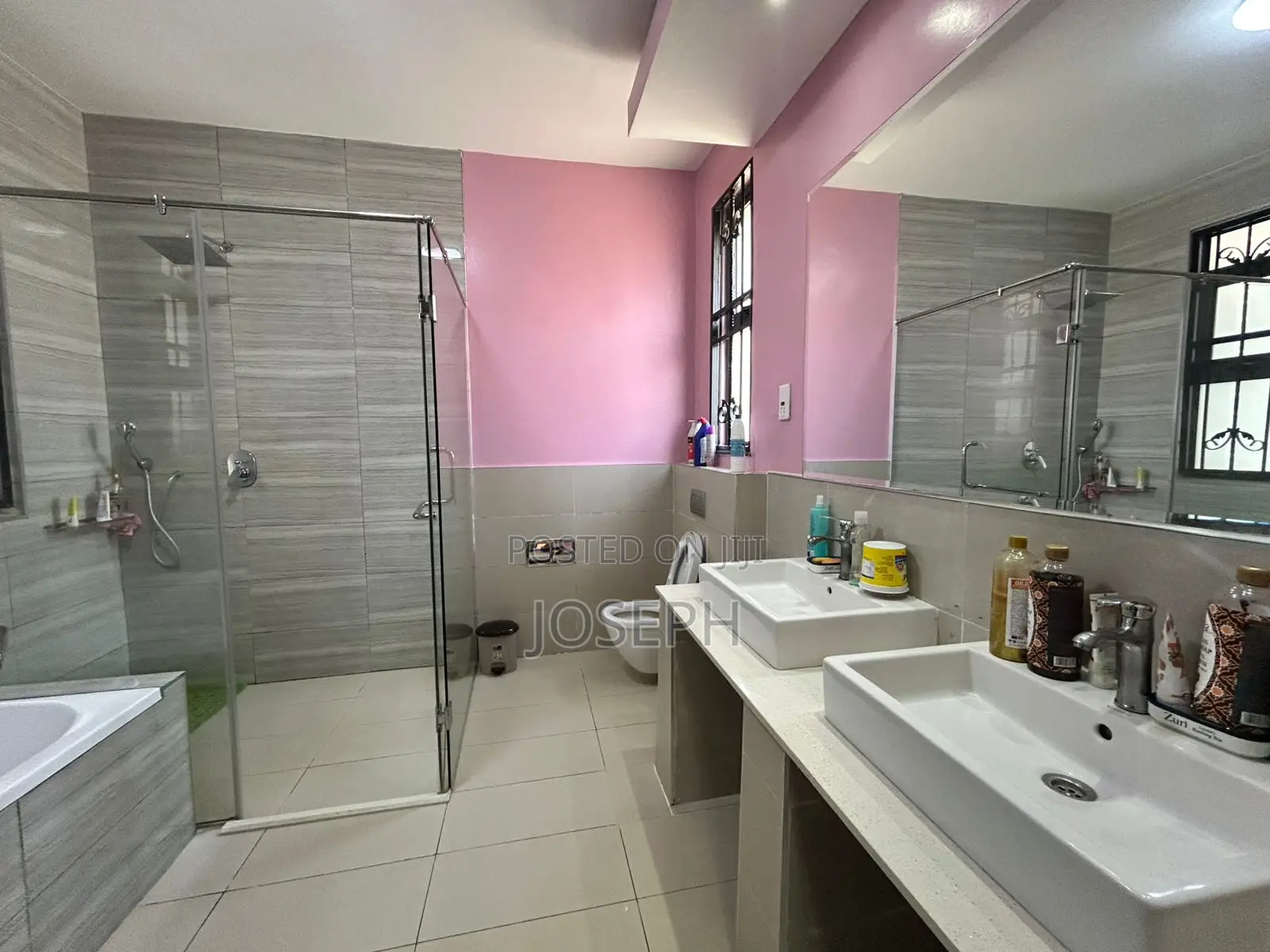 4bdrm Townhouse/Terrace in Garden Estate, Ridgeways for sale