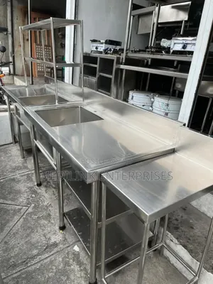 Cusom Fabrcated Stainless Steel Table E