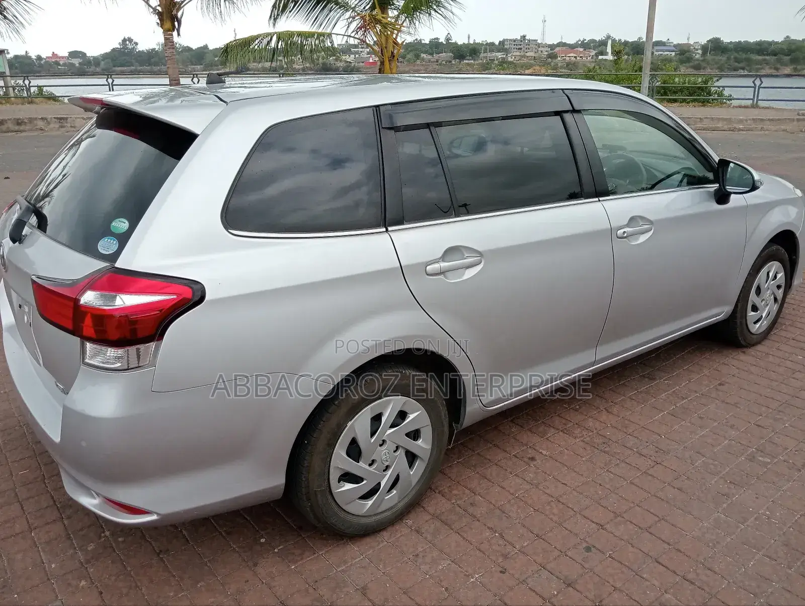 Toyota Corolla Fielder 1.5 Petrol AWD 2019 Silver