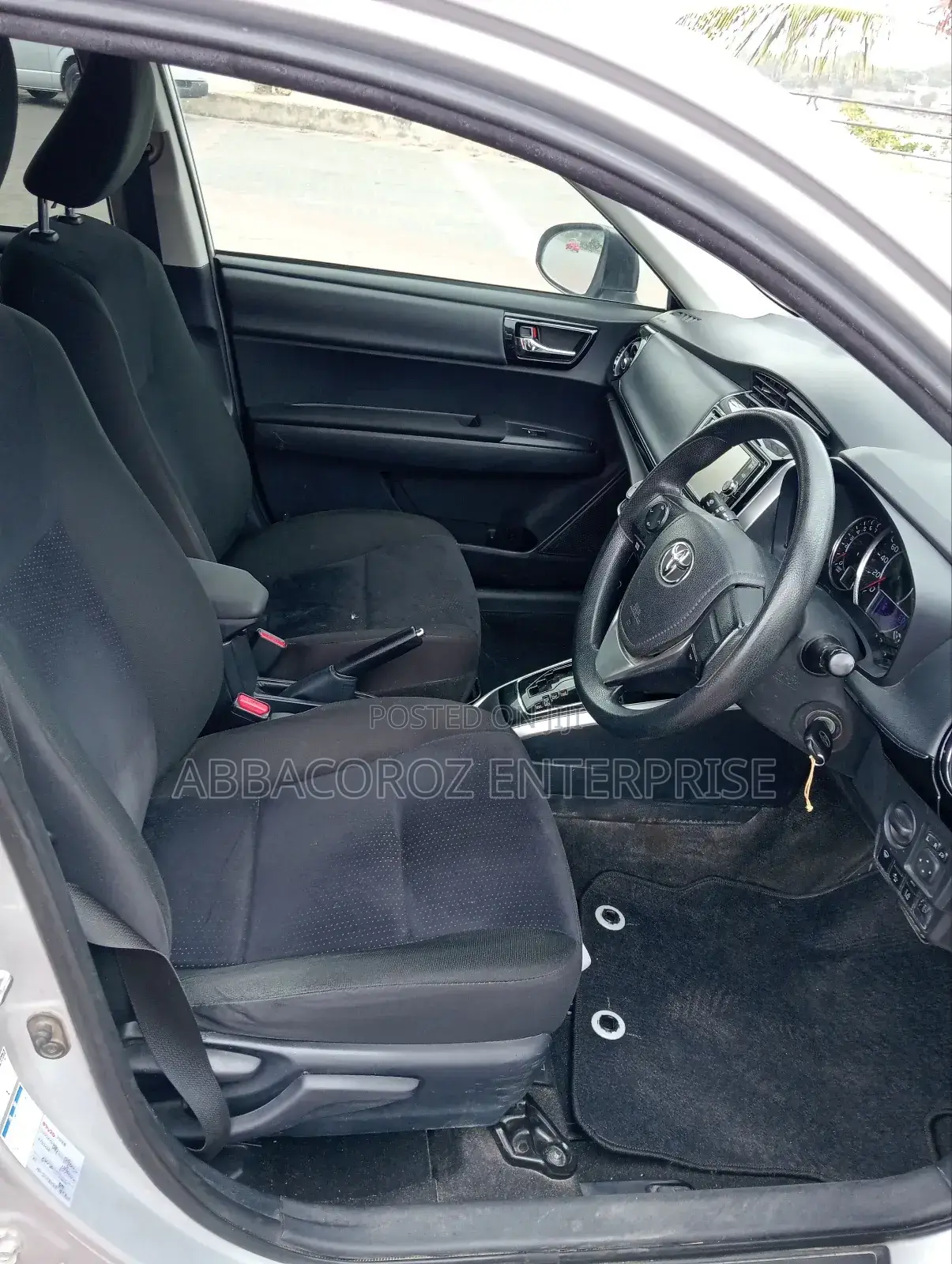 Toyota Corolla Fielder 1.5 Petrol AWD 2019 Silver