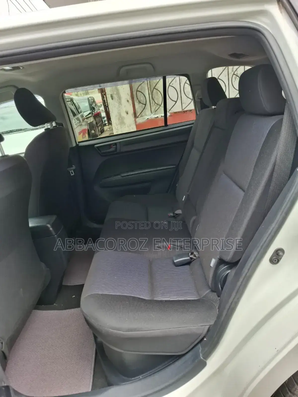 Toyota Corolla Fielder 1.5 Hybrid FWD 2018 White