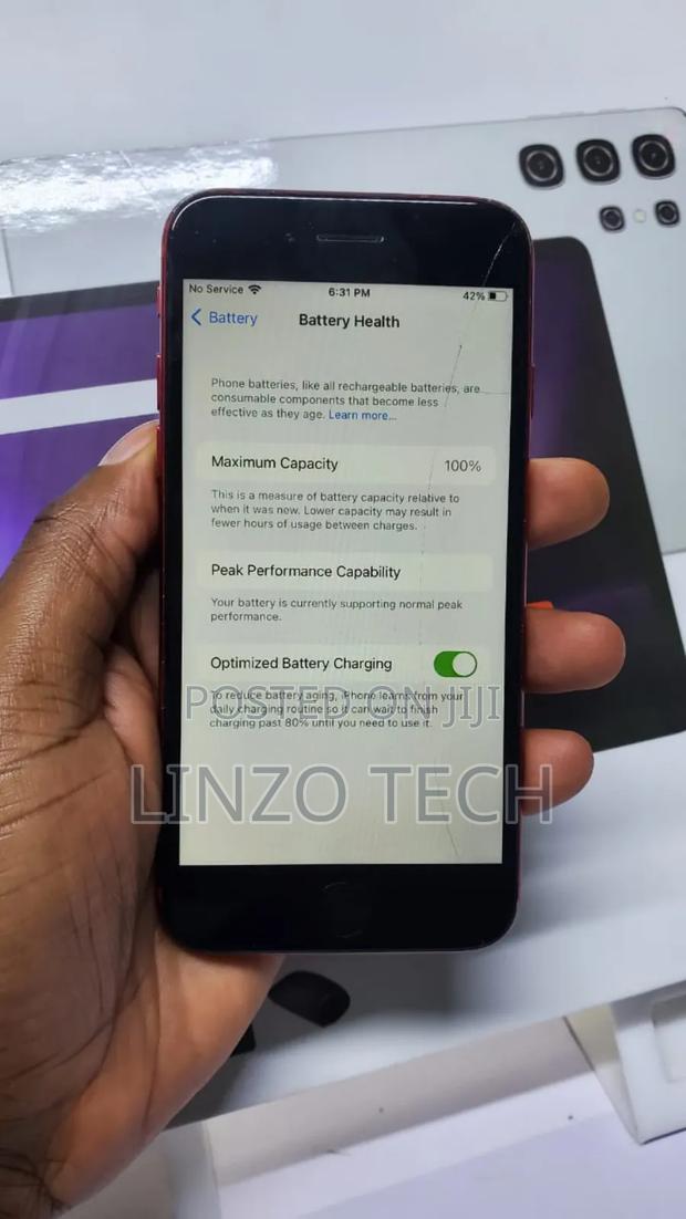 Apple iPhone 7 128 GB Red - thumbnail 4