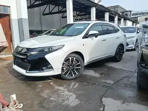 Toyota Harrier 2.0 Turbo 4WD 2019 White