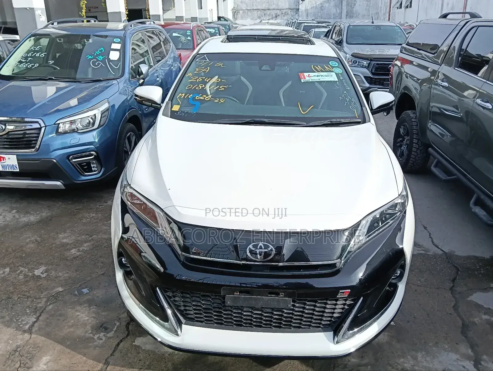 Toyota Harrier 2.0 Turbo 4WD 2019 White