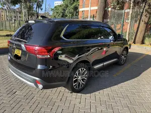 Mitsubishi Outlander 2017 Black