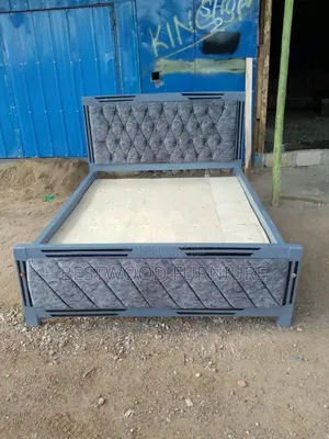 Beautiful Mocket Bed 5 by 6