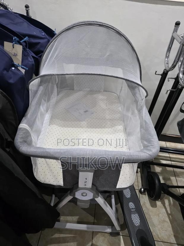 Kids Bassinet With Co-Sleeper - main view