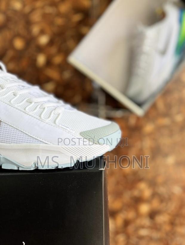 Nike Air Max Pulse Roam Sneaker in White, Blue, and Green Size 40-44 - thumbnail 3
