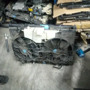 Nissan Fuga Radiator