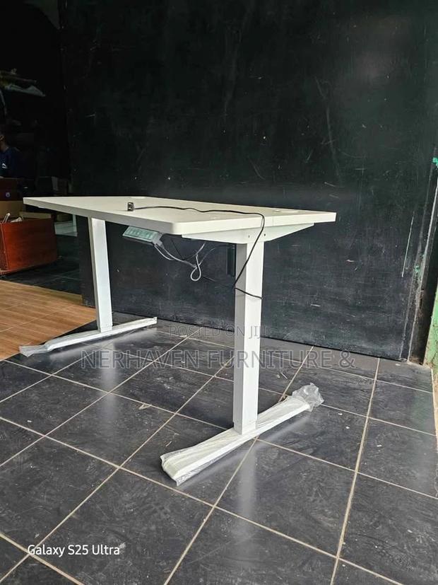 Electric Height Desk – Perfect for Remote Work - thumbnail 2